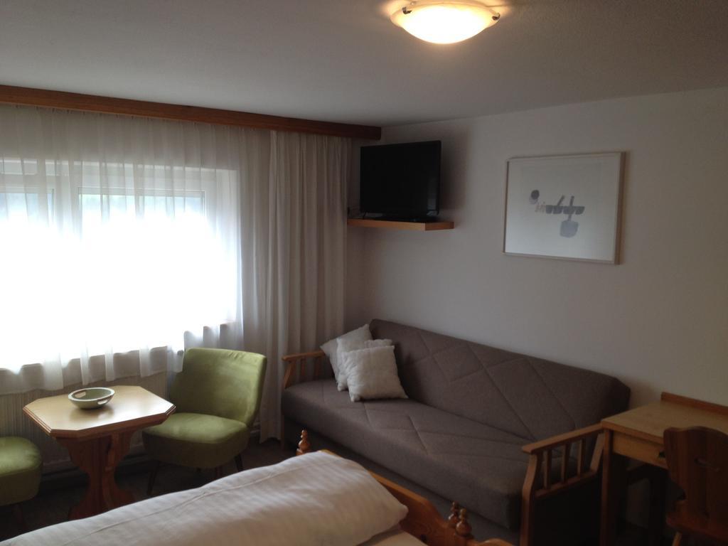 Gastehaus Winkler Hotel Karres Eksteriør billede